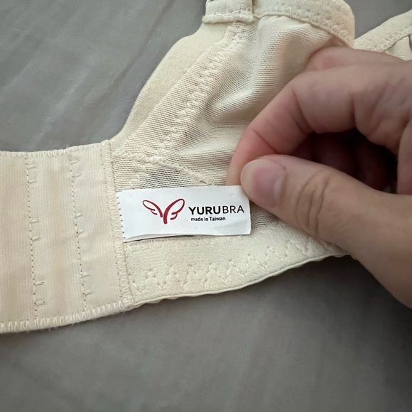 Taiwan Yuru Lace Bra in Nude Color 32C - Picture 6 of 9
